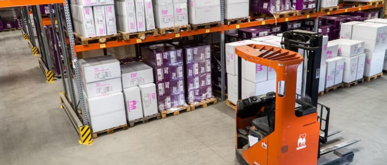 Image classification performed by our skilled annotators allows you to develop models that can accurately classify and track inventory items, identify different products, verify the correct assembly of components, and streamline control processes for optimal inventory/product management.